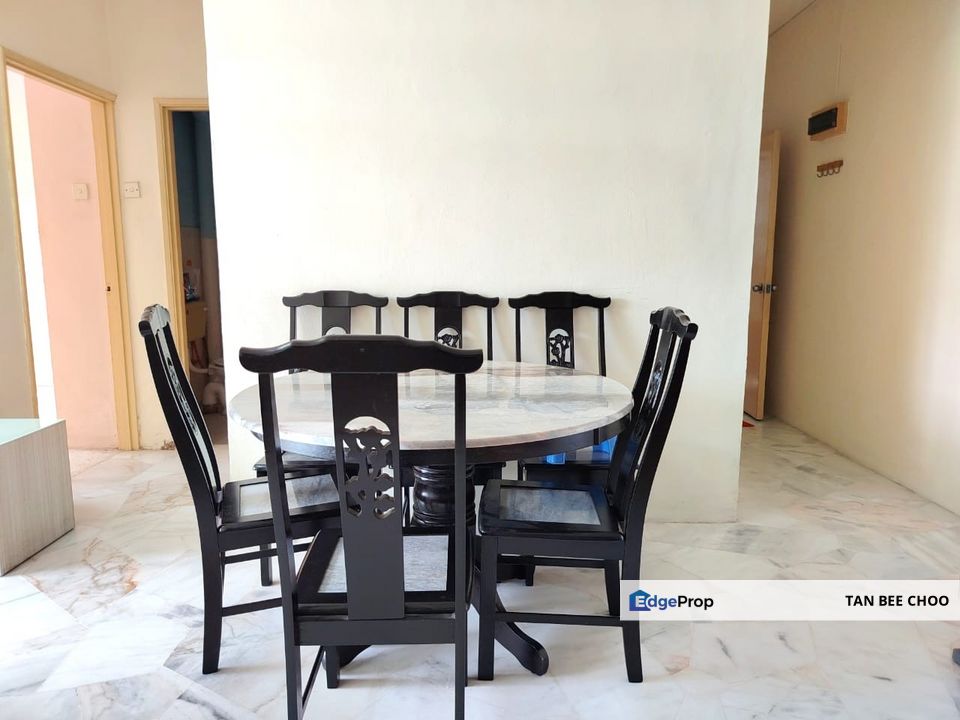 Fully Furnished Kiambang Apartment, Taman Putra Perdana, Puchong [Well Maintained Condition], Selangor, Puchong