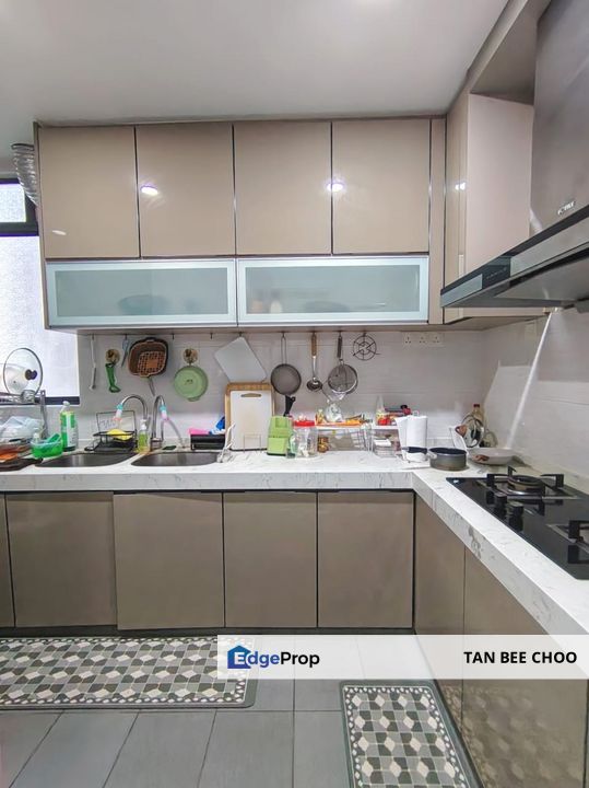 Partly Furnished 4 Bedrooms [Dual Key Concept] Zefer Hill Residence, Bandar Puchong Jaya, Puchong, Selangor, Puchong