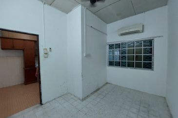 Taman Kinrara Seksyen 1