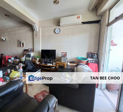 Partly Furnished Apartment @ Taman Perindustrian Puchong Utama/ Maju Jaya , Selangor, Puchong