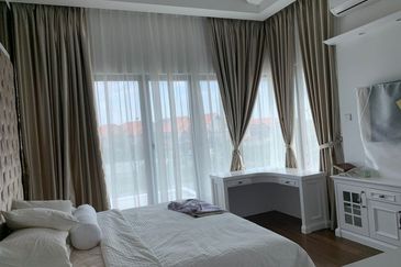 Lukisan @ Alam Impian