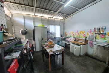 Kampung Tasik Tambahan