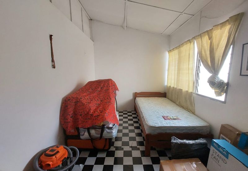 Kampung Tasik Tambahan