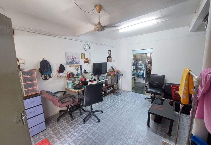 Kampung Tasik Tambahan