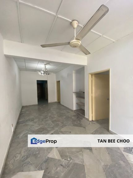 Renovated Single Storey Terrace House at Taman Kinrara Seksyen 4, Selangor, Puchong