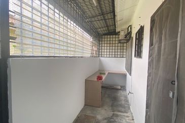 Taman Kinrara Seksyen 4