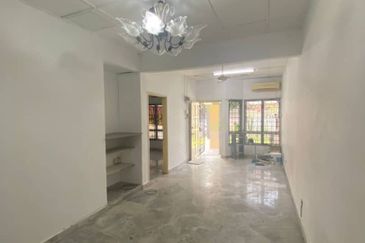 Taman Kinrara Seksyen 4