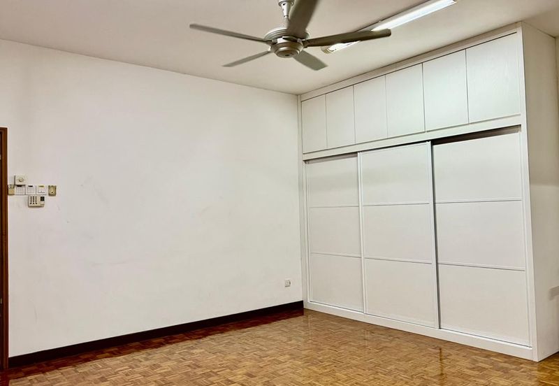 Taman OUG Well Maintain Double Storey Semi-D