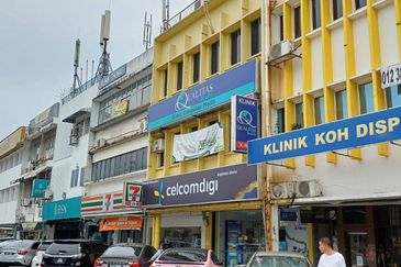 PJ Newtown Jalan 52 / Jalan Yong Shok Lin, 3 Storey Shop Office Facing Frontage Busy Road Nearby Bank