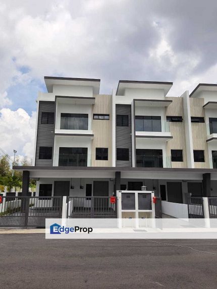 Ready unit 1.5 Storey Townhouse 24 x 85, Negeri Sembilan, Nilai