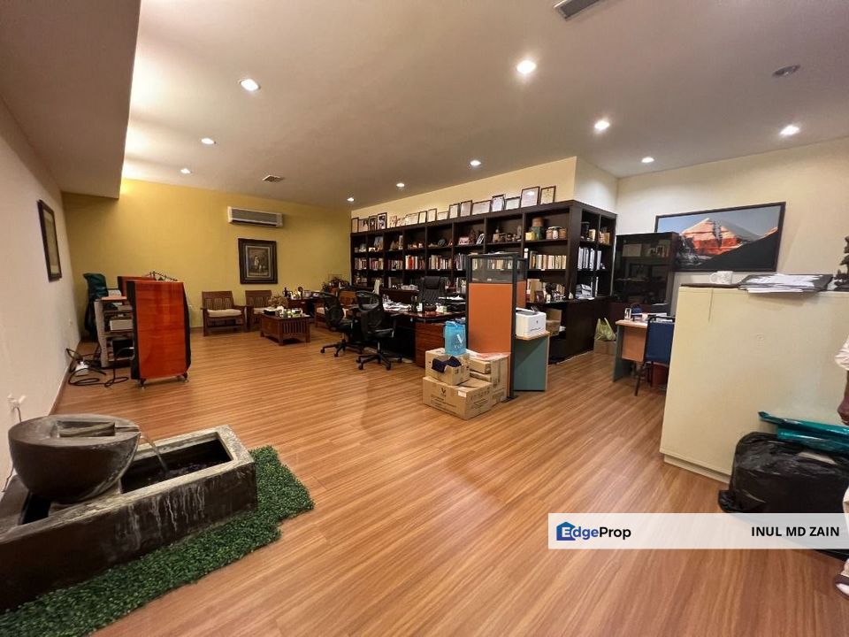 Freehold Renovated & Extended Factory at Subang Jaya Industrial Estate