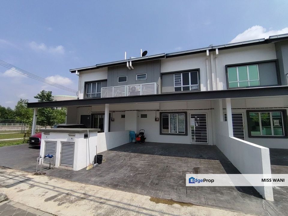 MALAY RESERVE Double Storey Terrace House Kita Bayu Cybersouth Dengkil