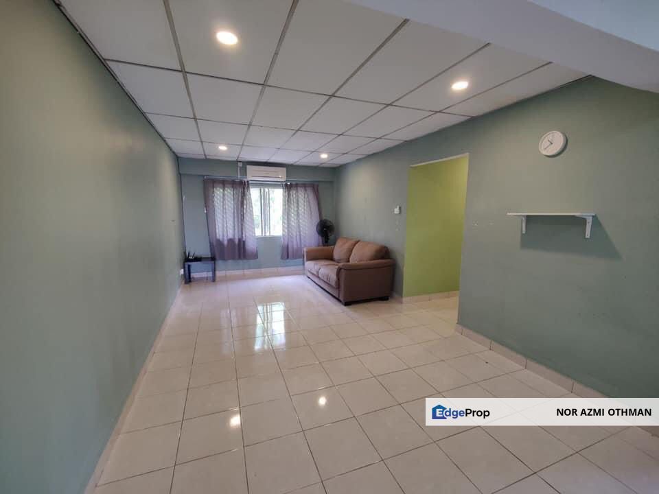 END LOT PUTRA PERMAI APARTMENT FOR RENT for Rental @RM850 By NOR 