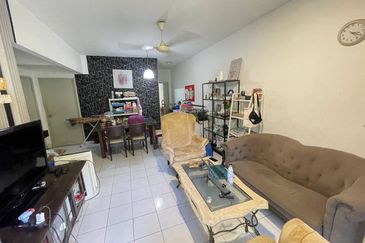 Pangsapuri Kristal (Crystal Tower), Taman Bukit Indah