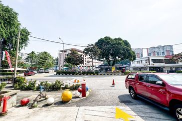 For Sale Kampung Baru KL, Jalan Raja Muda Abdul Aziz, Menara Arina Uniti