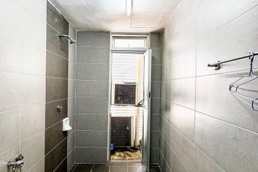 For Sale Kampung Baru KL, Jalan Raja Muda Abdul Aziz, Menara Arina Uniti