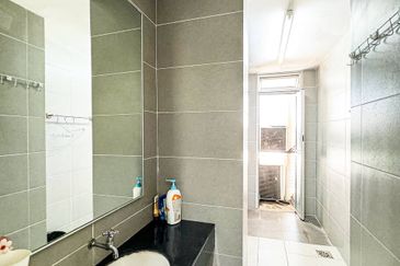 For Sale Kampung Baru KL, Jalan Raja Muda Abdul Aziz, Menara Arina Uniti