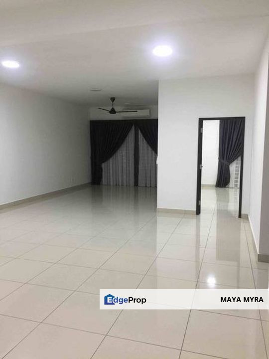For Sale Oasis 1 Condo Mutiara Heights Prima Saujana Kajang , Facing Swimming Pool, Selangor, Kajang