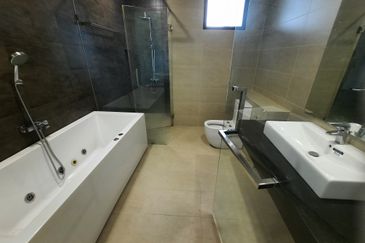 Charms of Nusantara, Setia Eco Glades