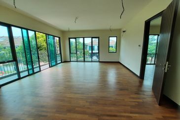 Charms of Nusantara, Setia Eco Glades