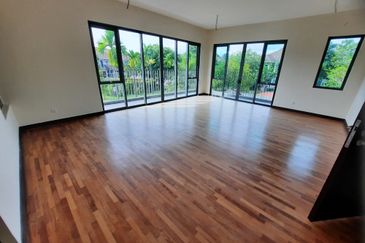 Charms of Nusantara, Setia Eco Glades