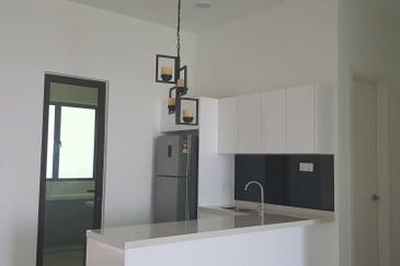 Isle of Kamares, Setia Eco Glades