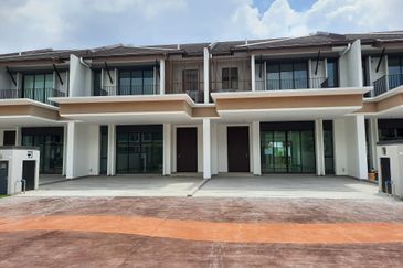 Isle of Botanica, Setia Eco Glades