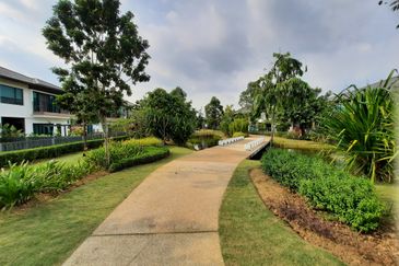 Lepironia Gardens, Setia Eco Glades