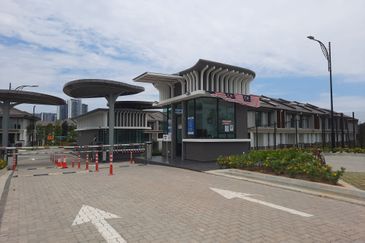 Isle of Botanica, Setia Eco Glades