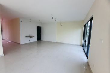 Charms of Nusantara, Setia Eco Glades