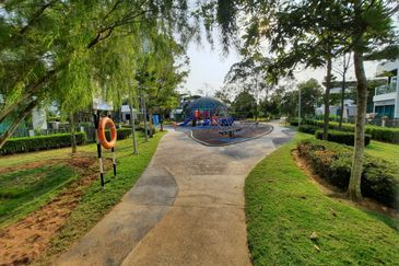 Lepironia Gardens, Setia Eco Glades