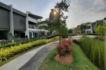 Lepironia Gardens, Setia Eco Glades