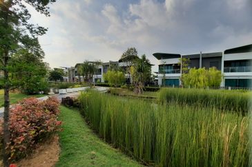 Lepironia Gardens, Setia Eco Glades