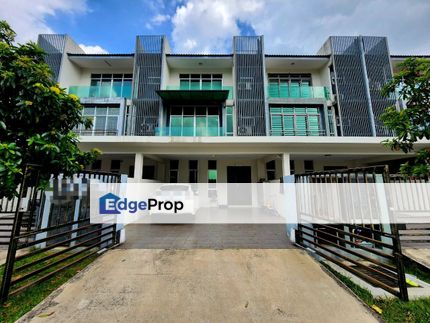 Freehold Renovated 3 Storey Terrace Bangi Avenue, Selangor, Bangi