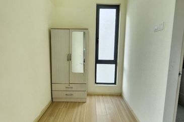 Crescent Park Townvilla