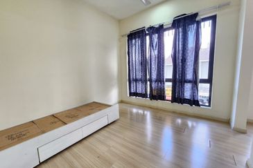 Crescent Park Townvilla