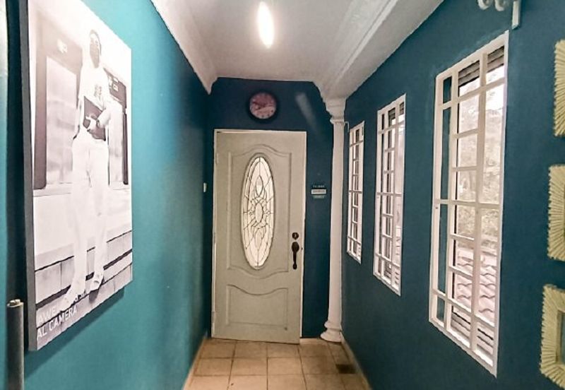 WTS / FOR SALE : Corner Lot Facing Open Double Storey at Bandar Tasik Selatan Kuala Lumpur. Fully Renovated