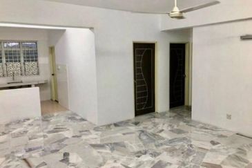 🔥🔥 BELOW MARKET 🔥🔥 FOR SALE : Pangsapuri Sri Melati Bandar Seri Putra Bangi
