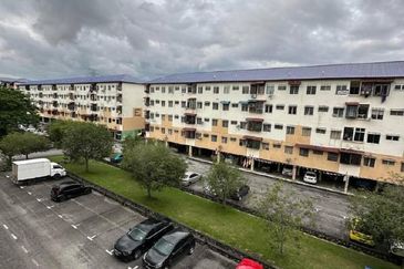 🔥🔥 BELOW MARKET 🔥🔥 FOR SALE : Pangsapuri Sri Melati Bandar Seri Putra Bangi