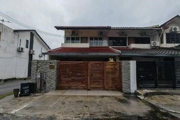 FOR SALE : ENDLOT Double Storey Terraced House Taman Indah Cheras Kuala Lumpur