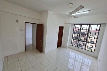 Green Suria Apartment