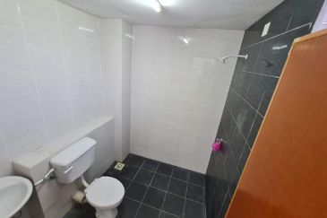 Green Suria Apartment