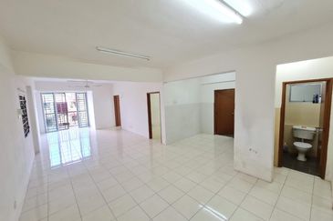 Green Suria Apartment