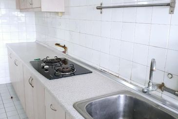 Baiduri Apartment @ Desa Pandan