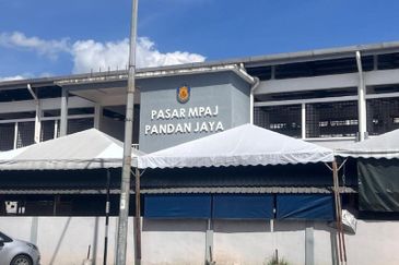 Flat Pandan Jaya Blok L13