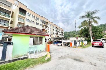 Pangsapuri Seri Mewah