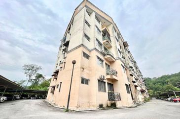 Pangsapuri Seri Mewah