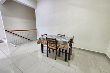 Crescent Park Townvilla