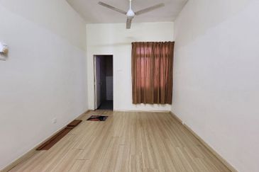 Crescent Park Townvilla