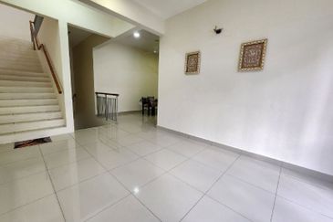 Crescent Park Townvilla